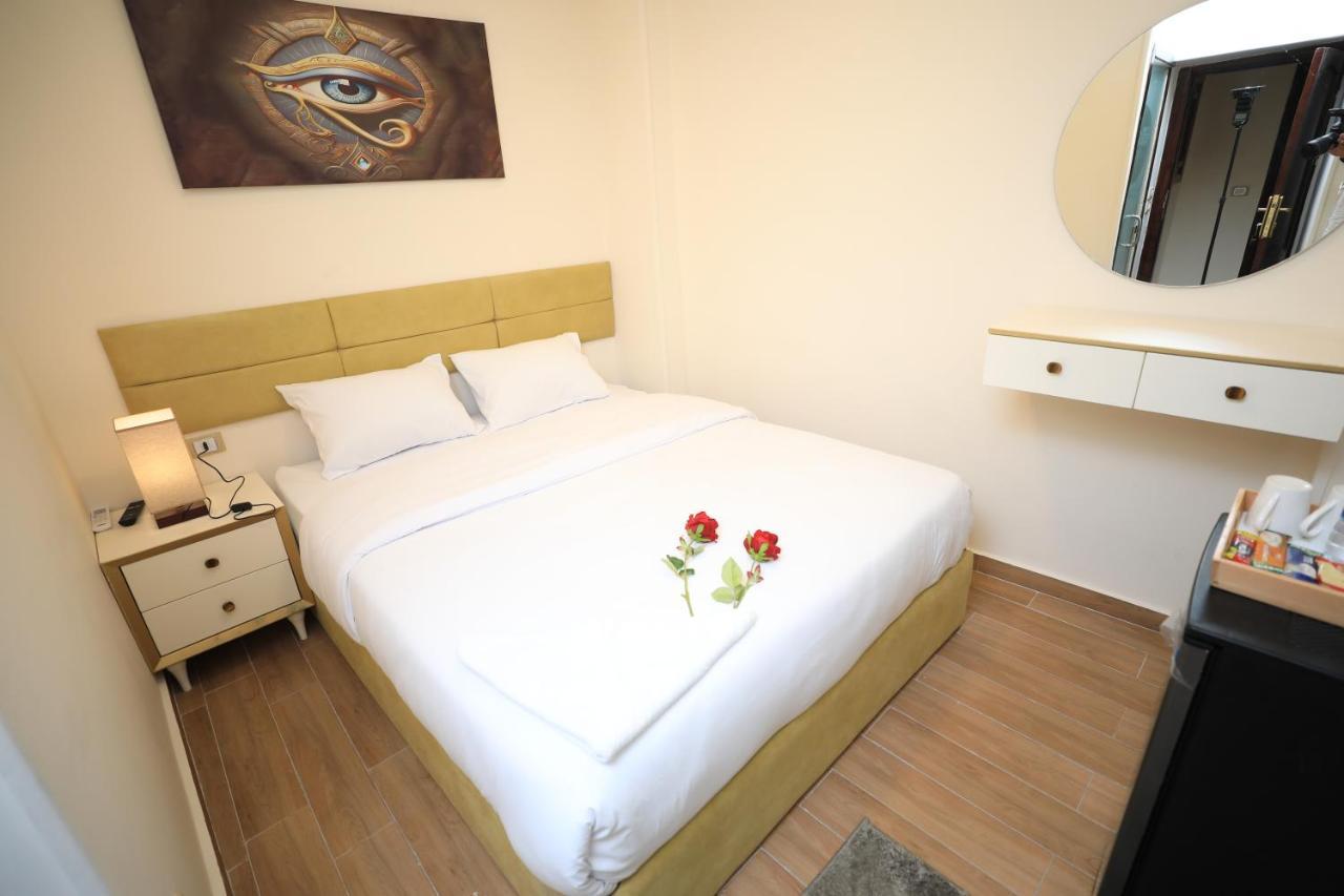 Pyramids Heart Hotel Kafret el-Gabal エクステリア 写真