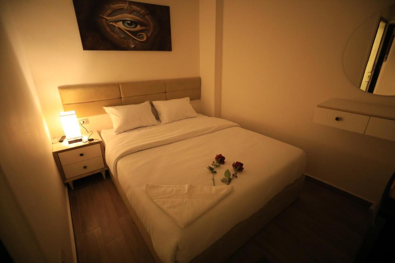 Pyramids Heart Hotel Kafret el-Gabal エクステリア 写真