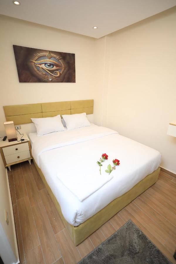 Pyramids Heart Hotel Kafret el-Gabal エクステリア 写真
