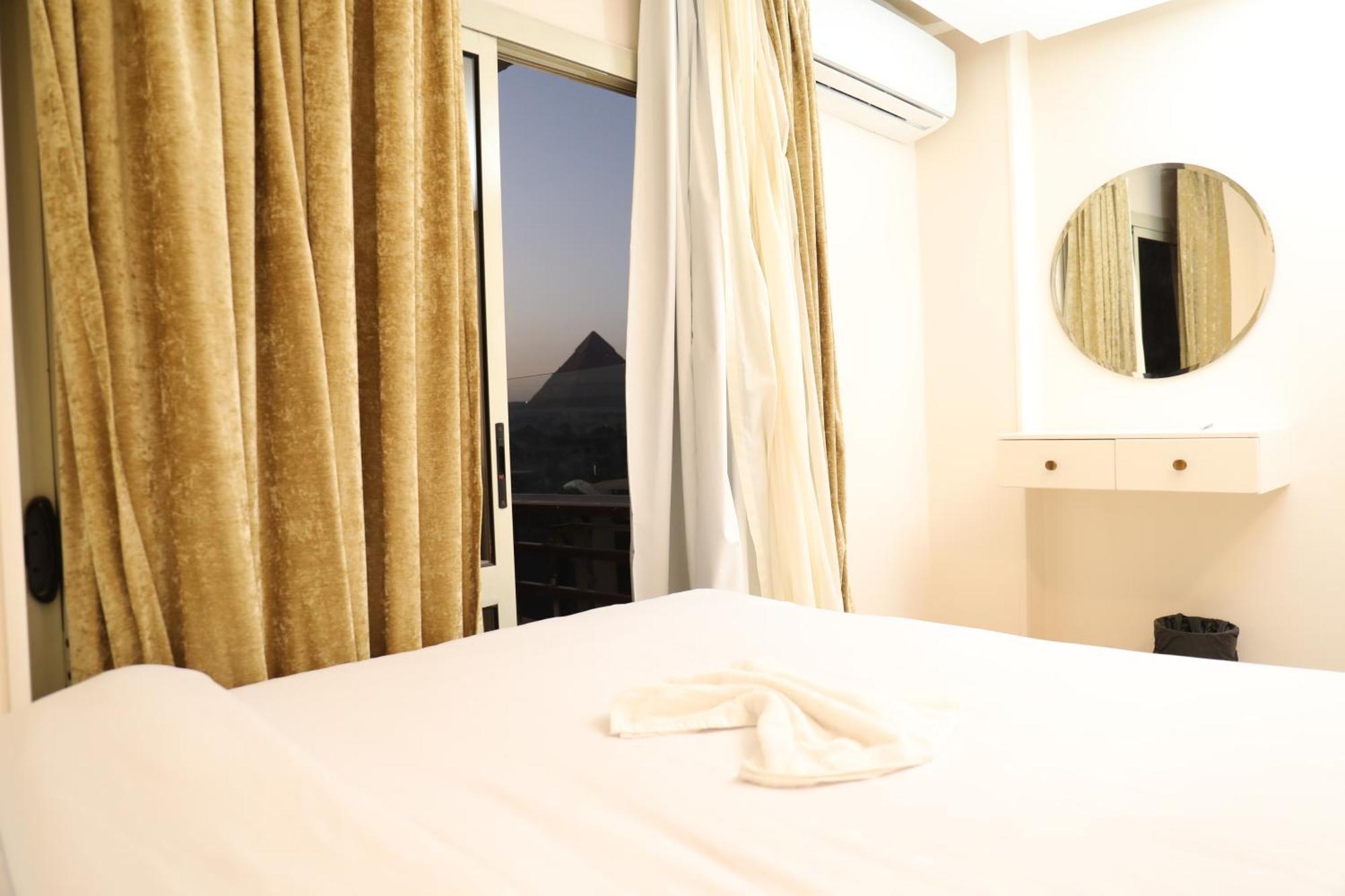 Pyramids Heart Hotel Kafret el-Gabal エクステリア 写真