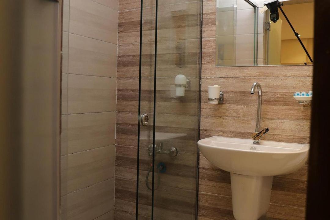 Pyramids Heart Hotel Kafret el-Gabal エクステリア 写真
