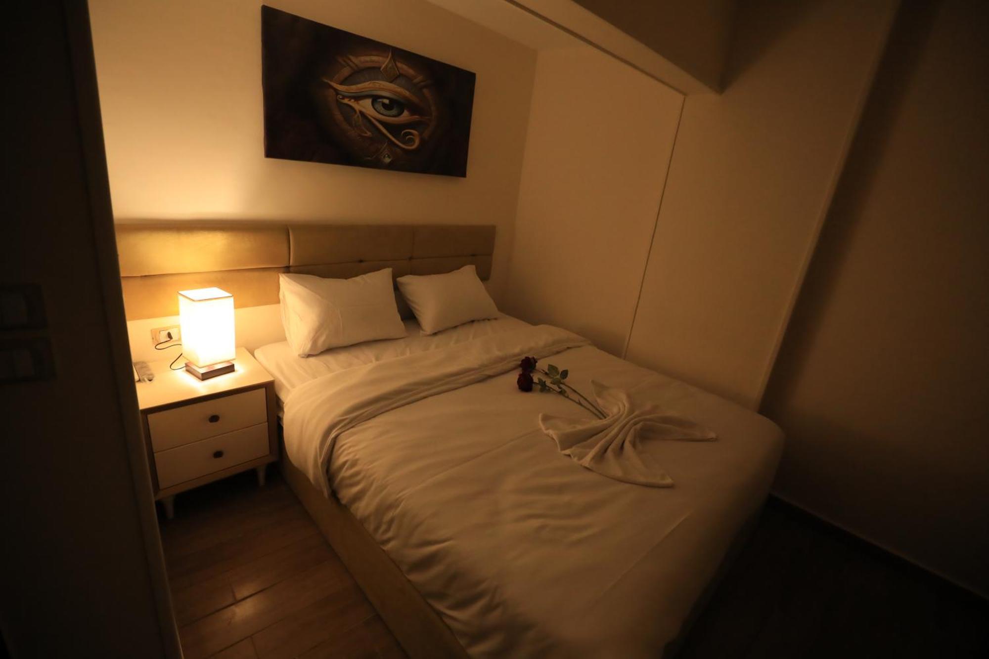 Pyramids Heart Hotel Kafret el-Gabal エクステリア 写真