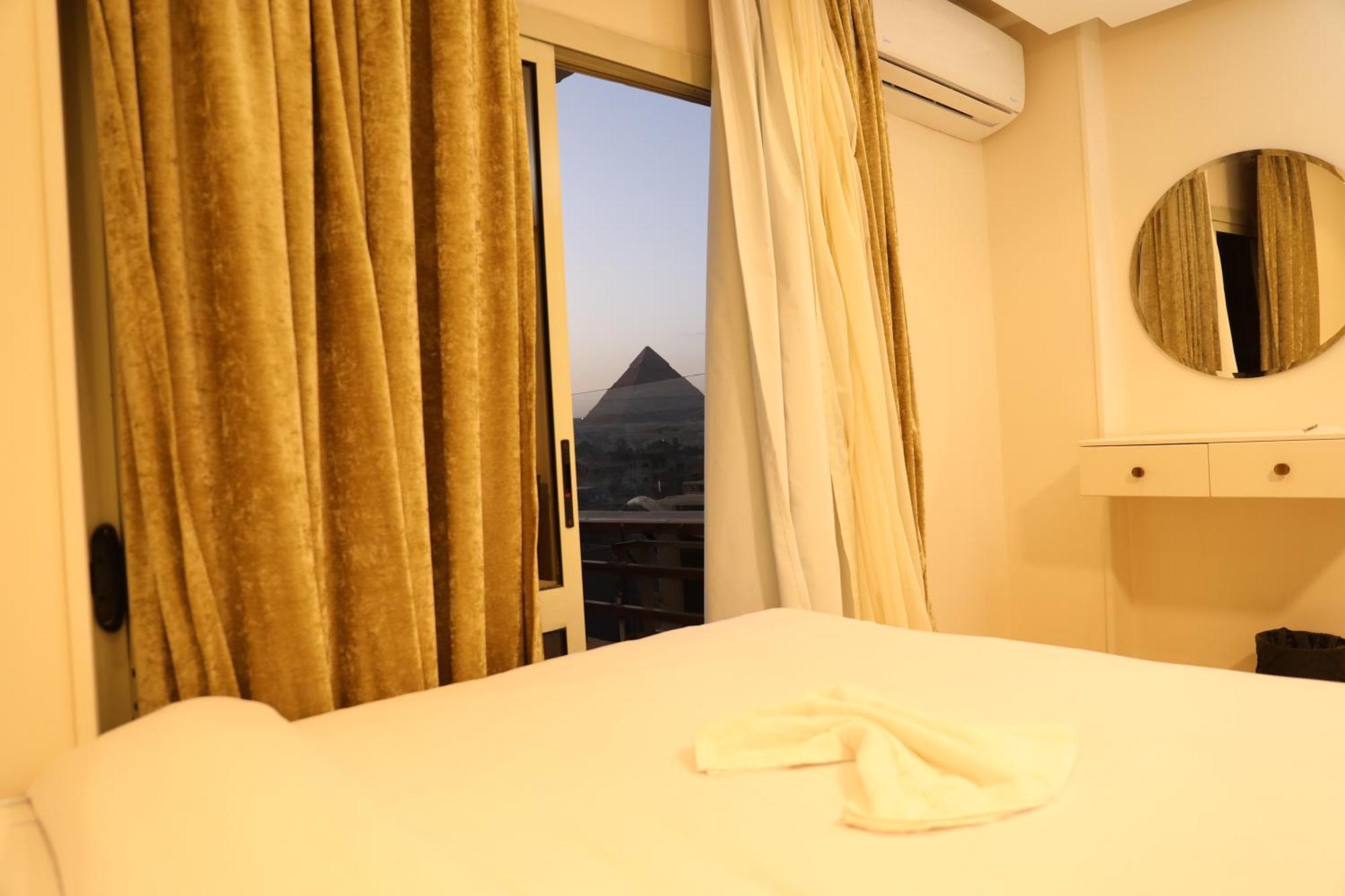 Pyramids Heart Hotel Kafret el-Gabal エクステリア 写真