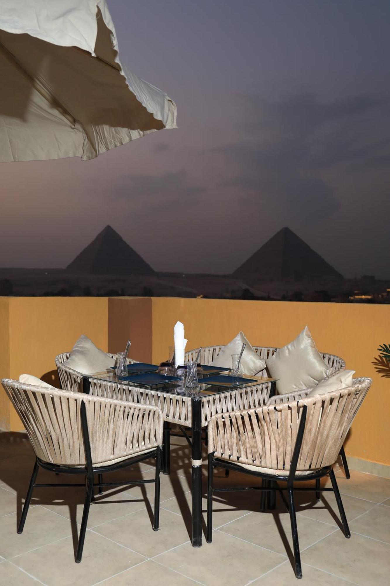 Pyramids Heart Hotel Kafret el-Gabal エクステリア 写真