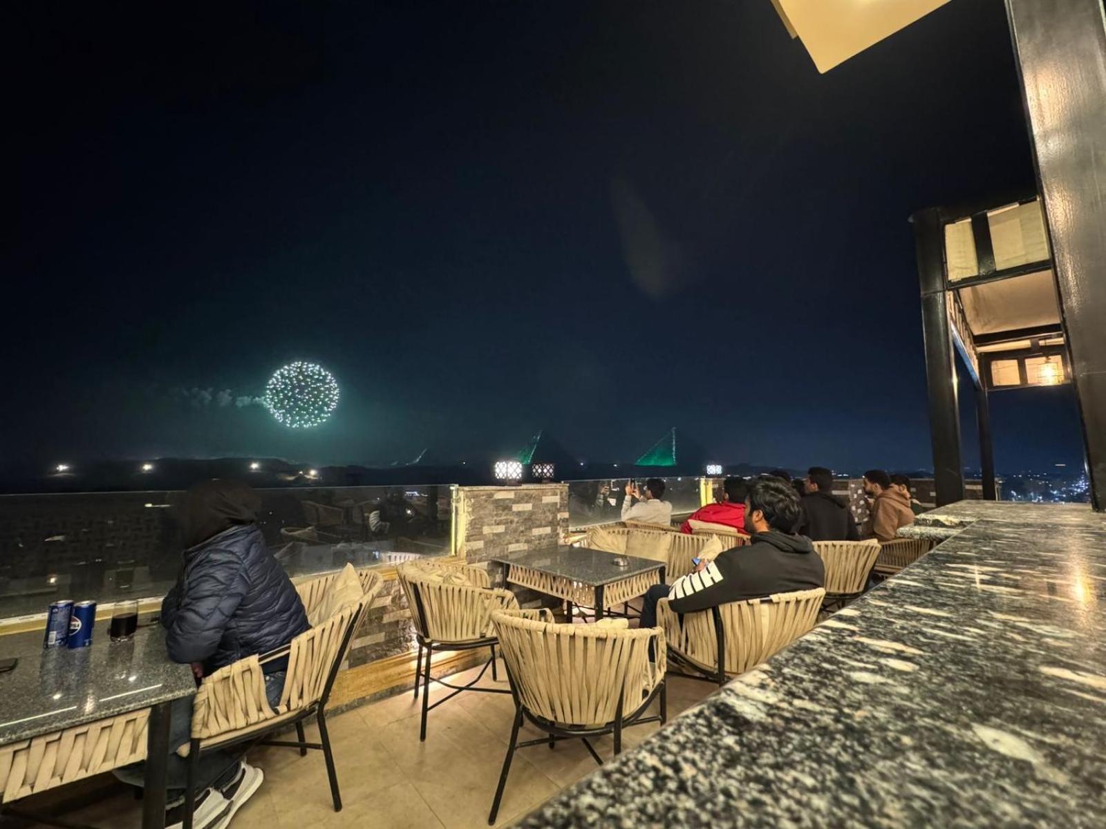 Pyramids Heart Hotel Kafret el-Gabal エクステリア 写真