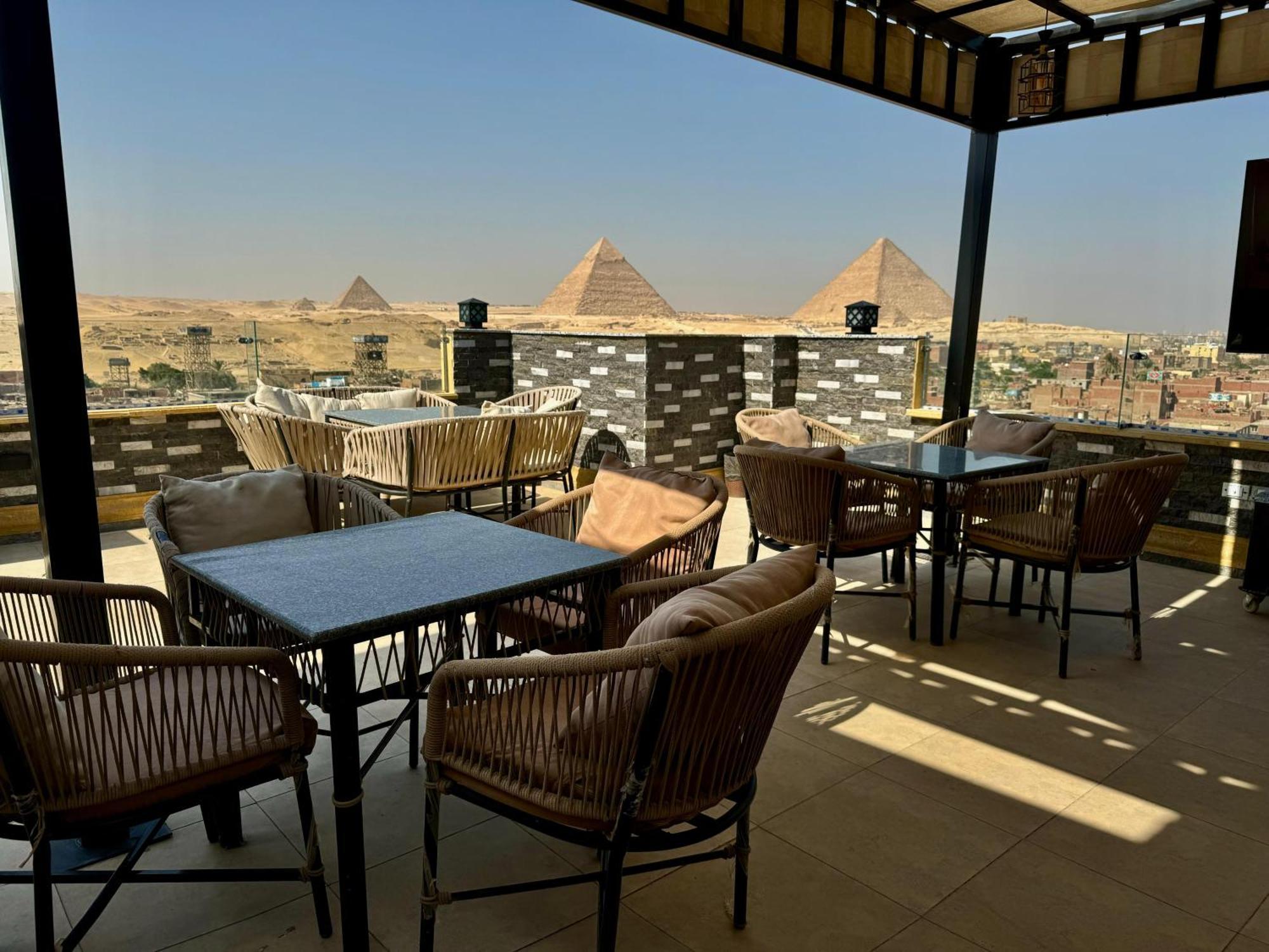 Pyramids Heart Hotel Kafret el-Gabal エクステリア 写真